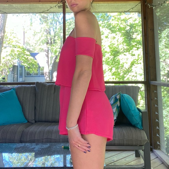 Pink Off The Shoulder Romper - Picture 3 of 5